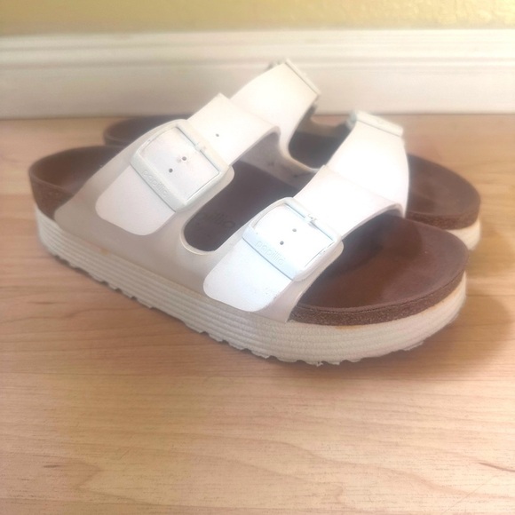 Birkenstock Papillio White Platform Sandals Size 39 - Picture 1 of 5